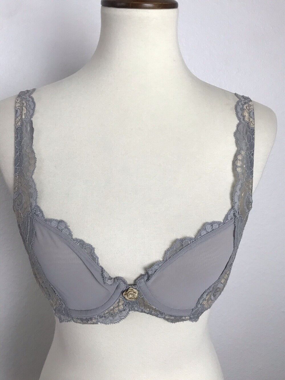 Victoria's Secret Bra Floral Lace Scalloped Lingerie Romantic Coquette Intimates